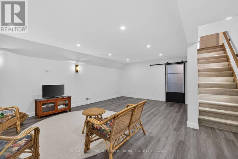 122 - 9861 Glendon Drive — photo 18 of 29
