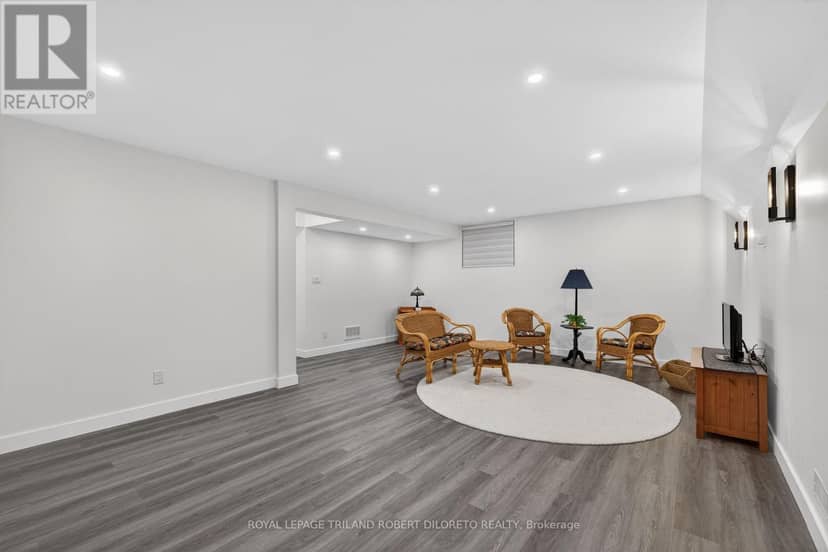 122 - 9861 Glendon Drive — photo 19 of 29