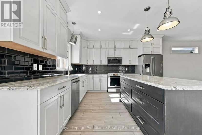 23 Crews Crescent — photo 13 of 40