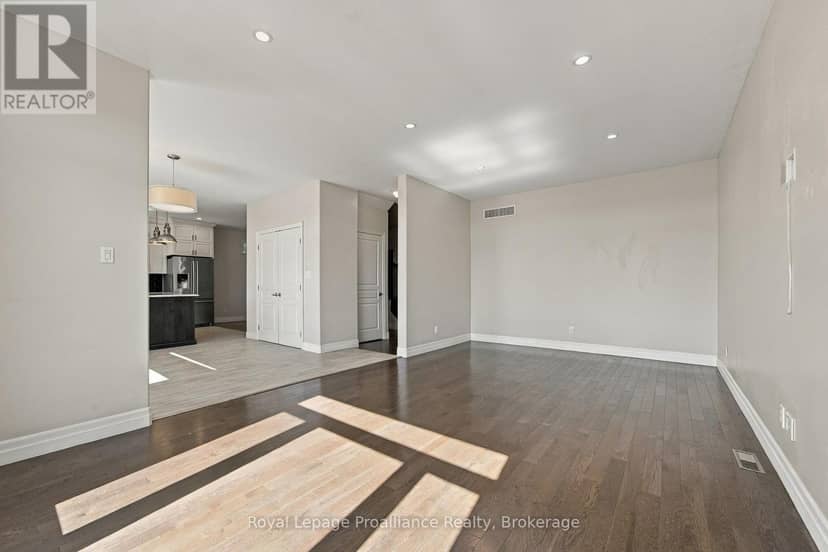 23 Crews Crescent — photo 20 of 40