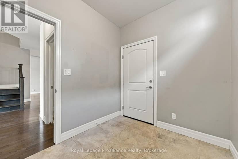 23 Crews Crescent — photo 25 of 40