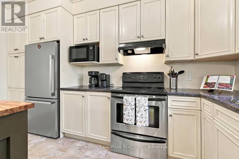 850 Teakwood Lane — photo 11 of 35