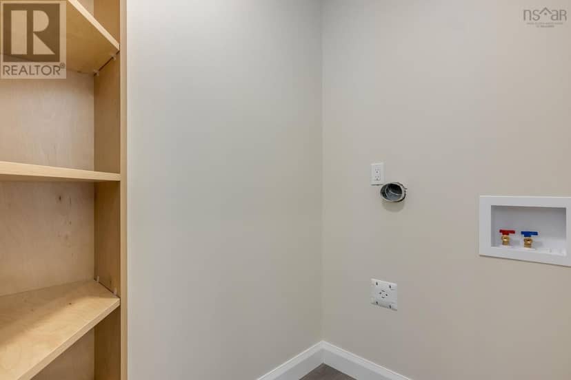 10 Peterson Street — photo 33 of 37