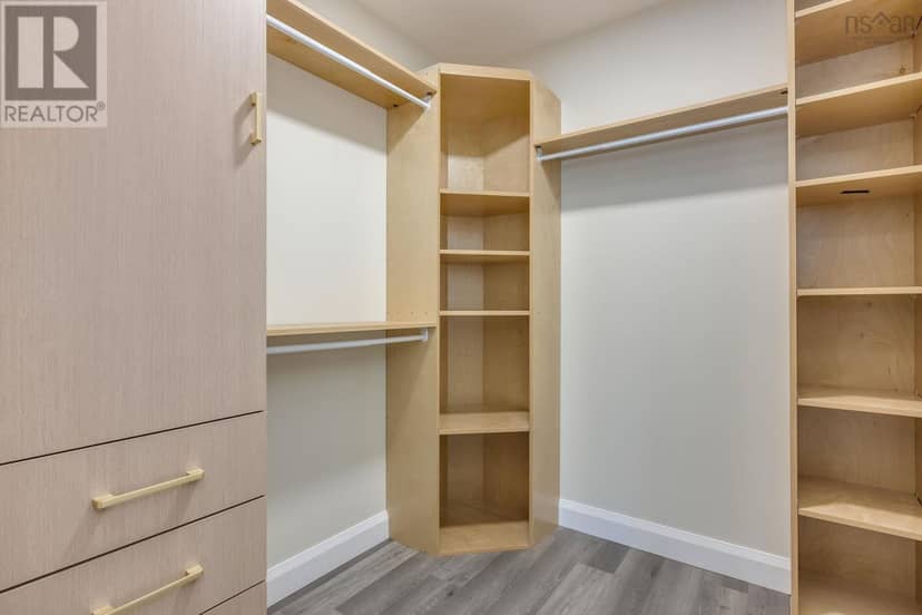 10 Peterson Street — photo 31 of 37