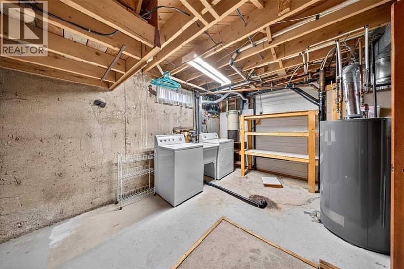 4831 48 Street NW — photo 31 of 40