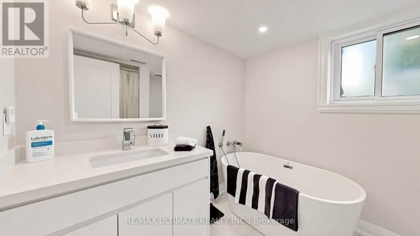 112 Coronation Drive — photo 14 of 40