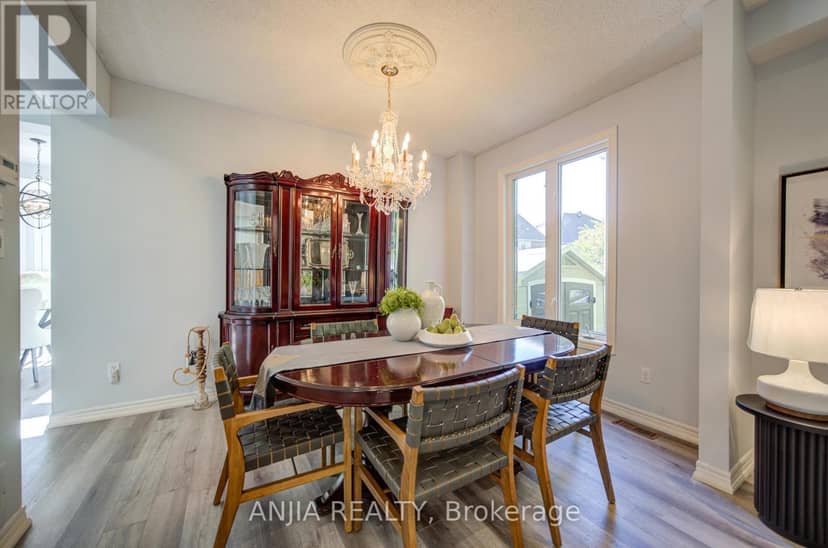 16 Forest Manor Place — photo 7 of 40