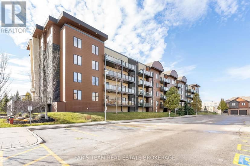 207 - 100 Dean Avenue, Barrie, photo 2