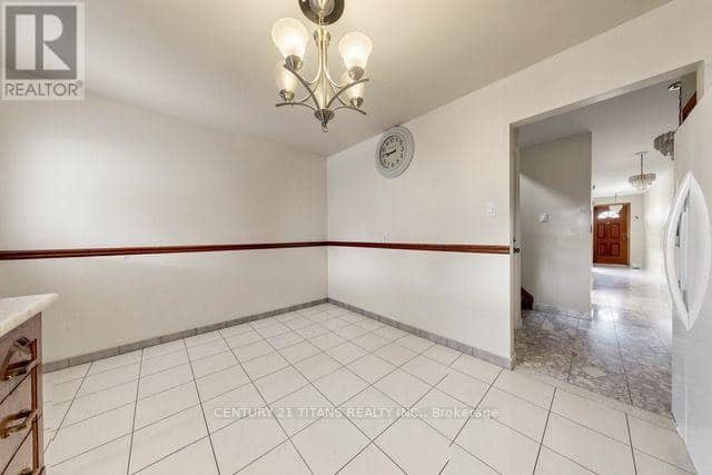 198 A Boon Avenue, Toronto, photo 8