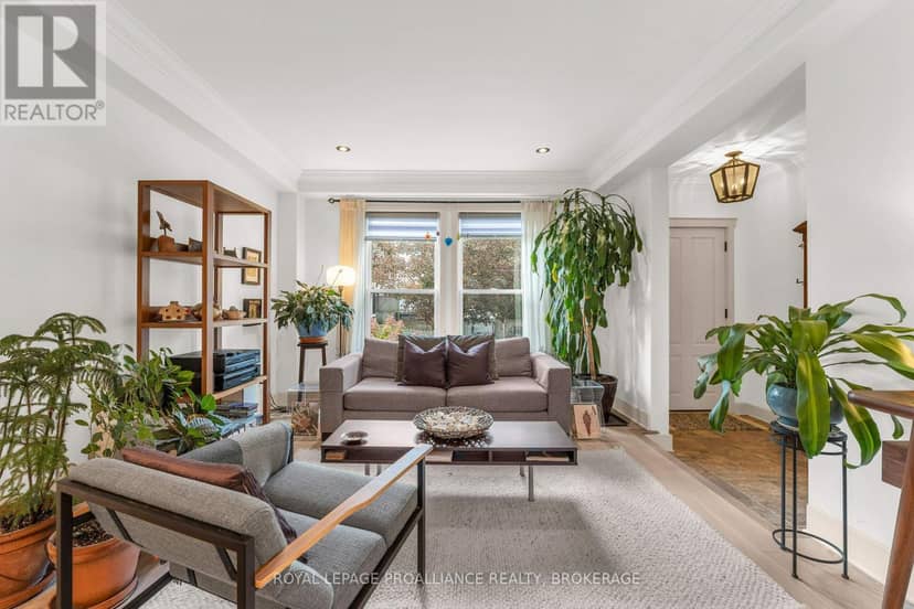 12 Drummond Street — photo 8 of 37