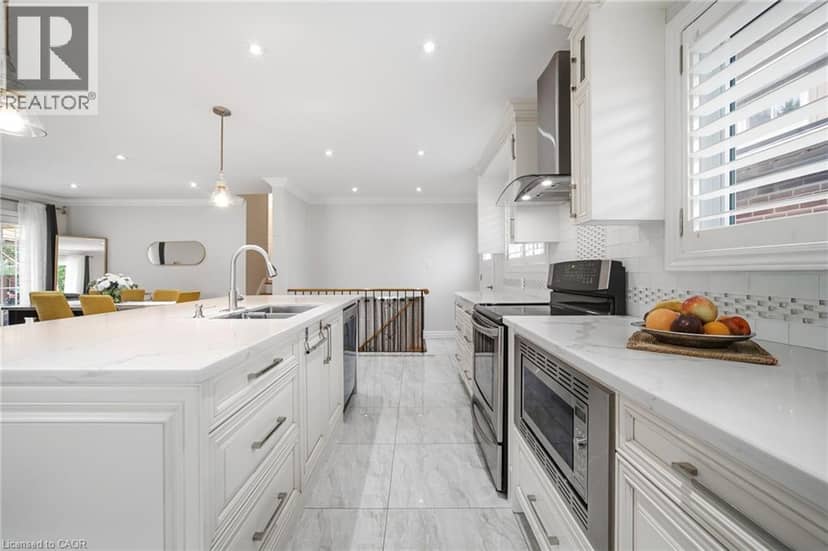 6346 NEUCHATEL Road — photo 4 of 33