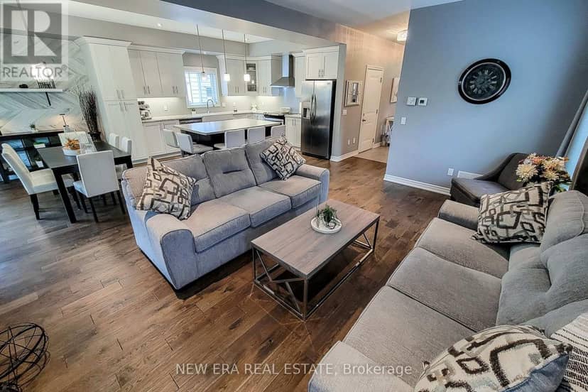 4274 Sixth Avenue — photo 8 of 40