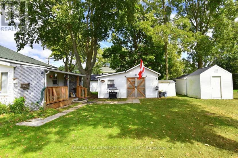 8 Chestnut Street — photo 15 of 24