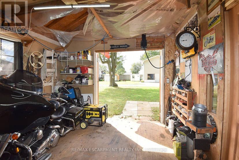 8 Chestnut Street — photo 18 of 24