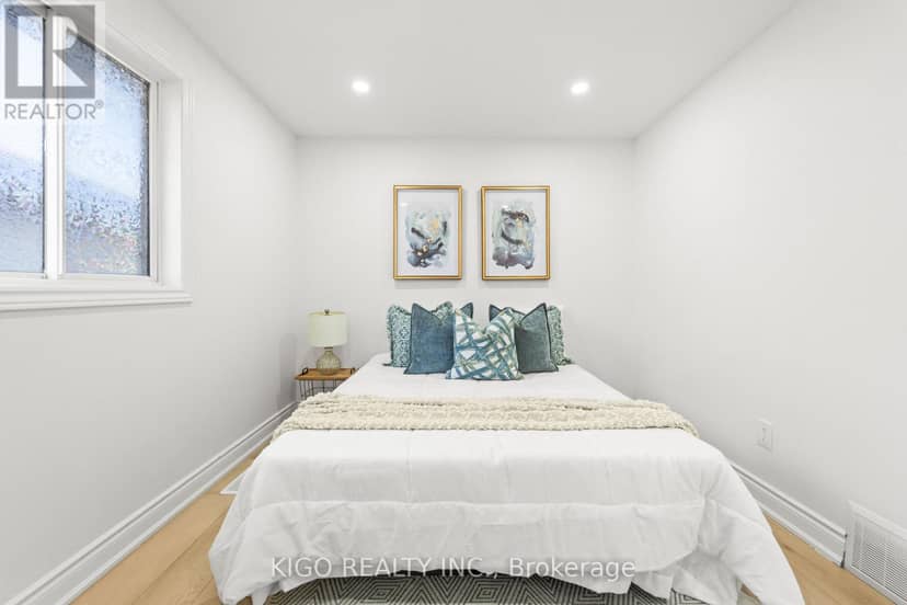 25 Bush Clover Crescent — photo 18 of 30