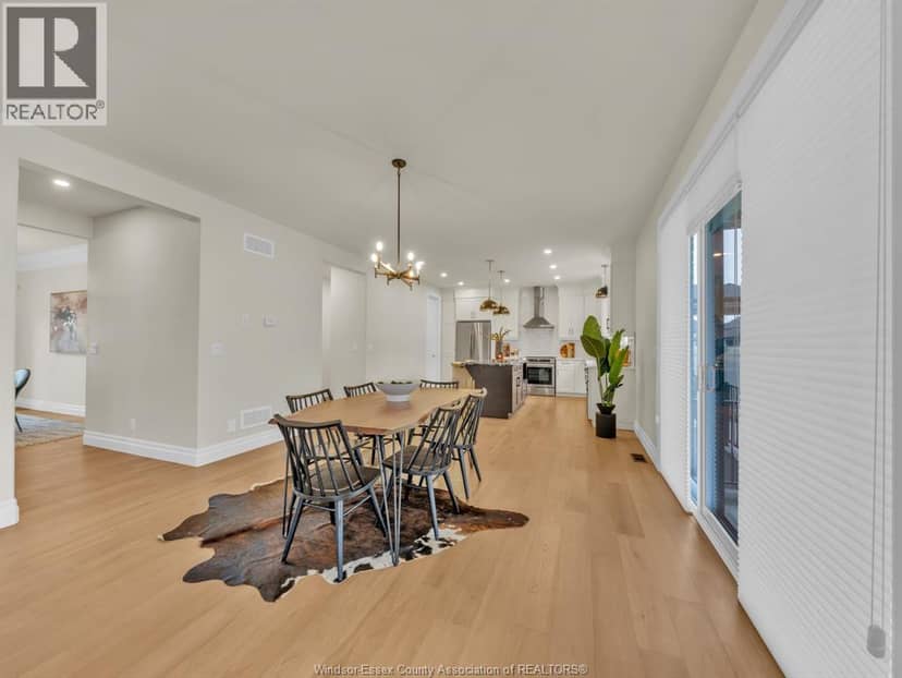569 Holburn — photo 20 of 40