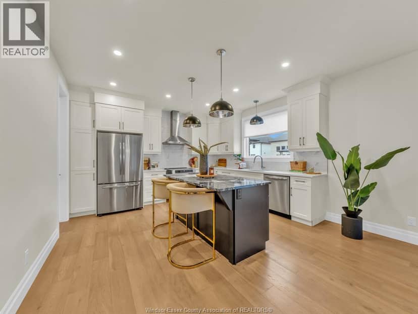 569 Holburn — photo 24 of 40