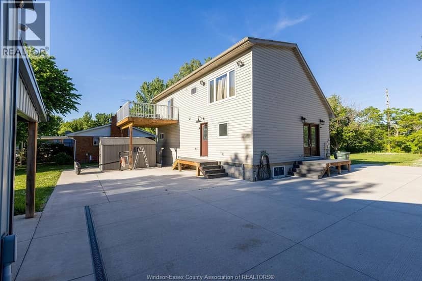 2040 FRONT ROAD North — photo 28 of 40