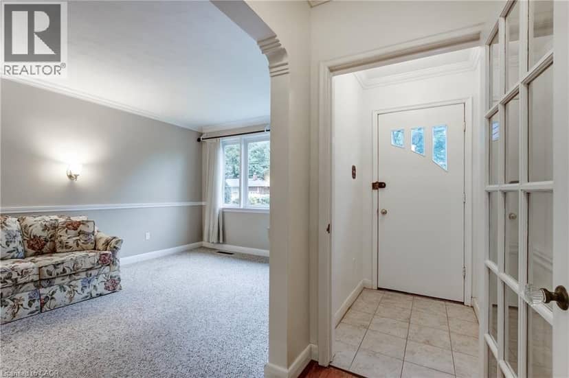 1059 SHEPHERDS Drive, Burlington, photo 7