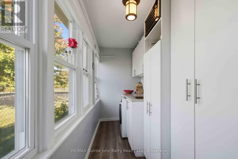 35 Queen Street — photo 17 of 32