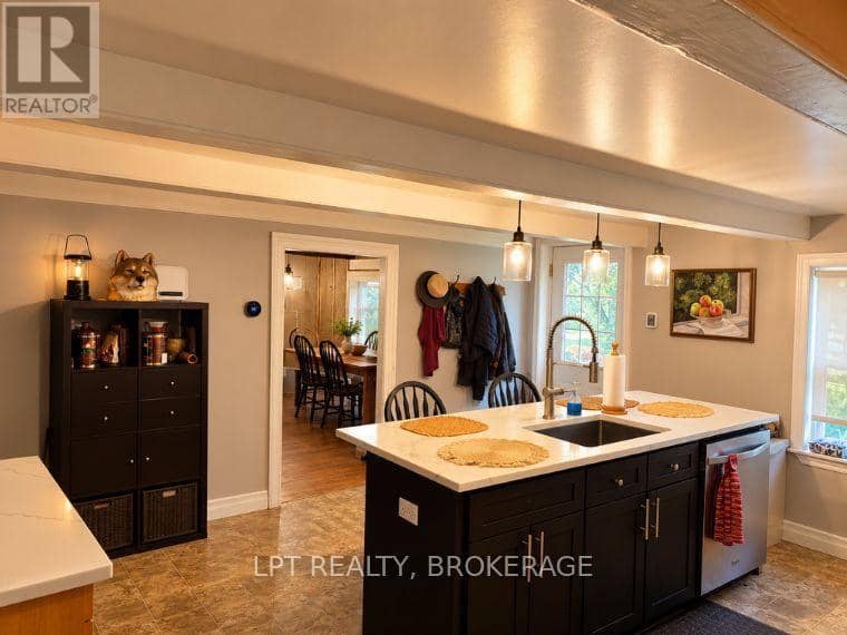 408 Chipmunk Ridge Road — photo 11 of 40