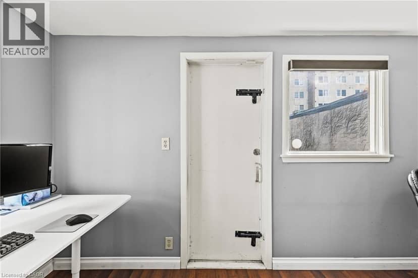 196 KING Street — photo 14 of 33