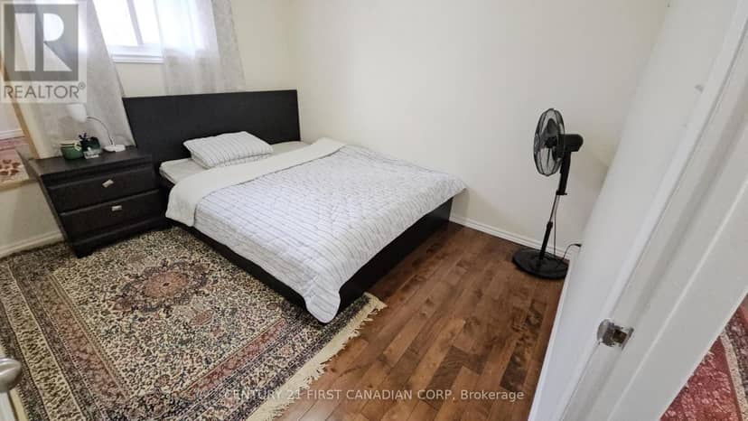 45 Locust Crescent — photo 15 of 27