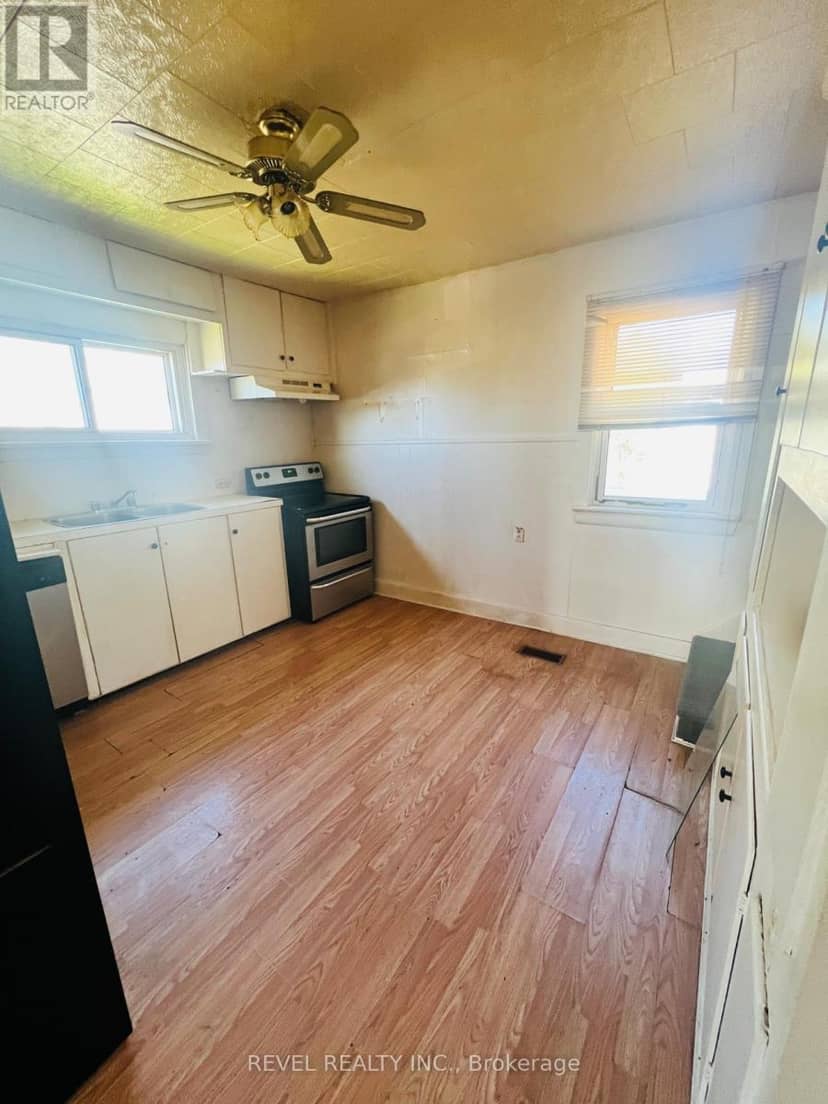 224 Main Street — photo 9 of 25