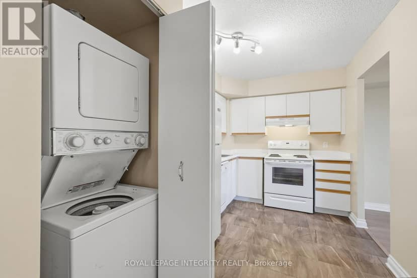 808 - 1025 Grenon Avenue — photo 10 of 40
