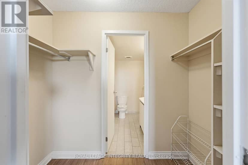 808 - 1025 Grenon Avenue — photo 17 of 40