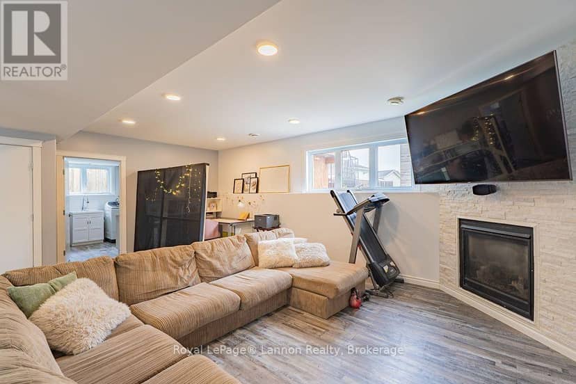 696 Weiler Boulevard — photo 28 of 40