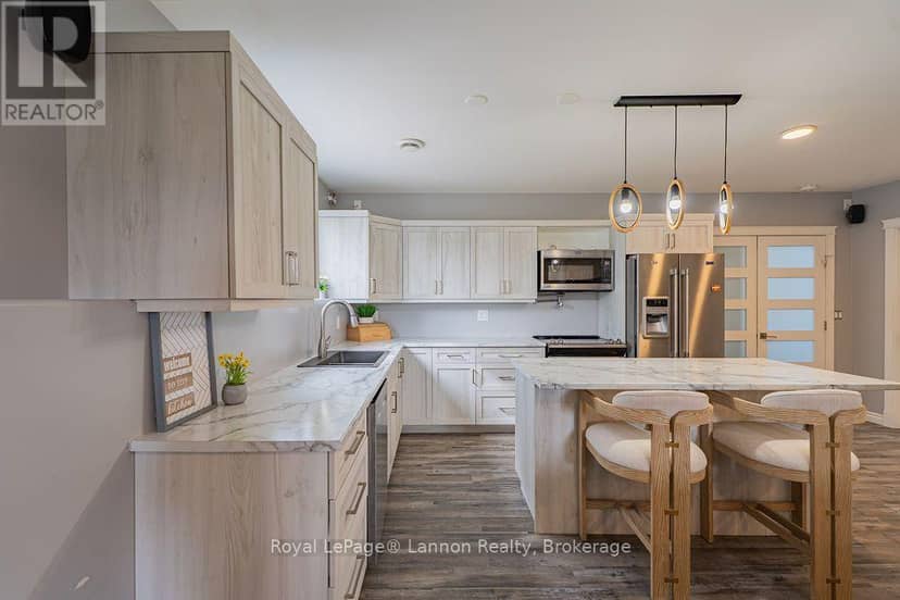 696 Weiler Boulevard — photo 33 of 40