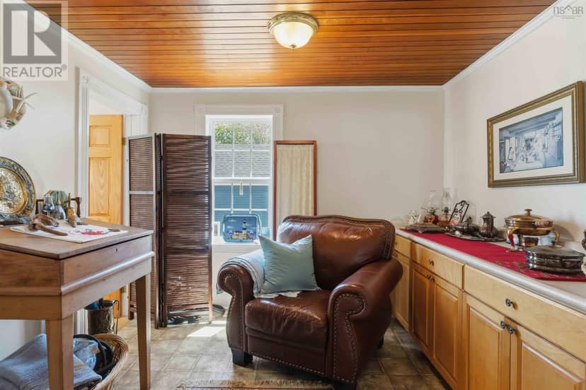 13 Maiden Lane — photo 16 of 40