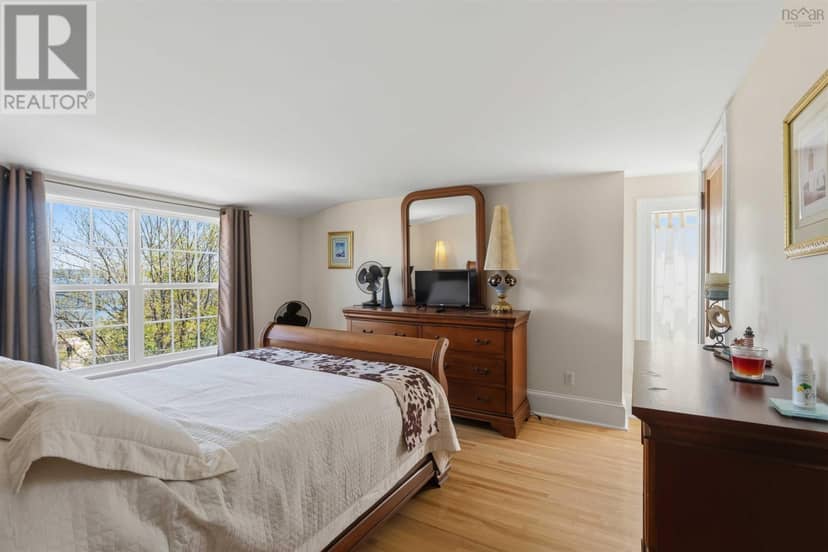 13 Maiden Lane — photo 38 of 40