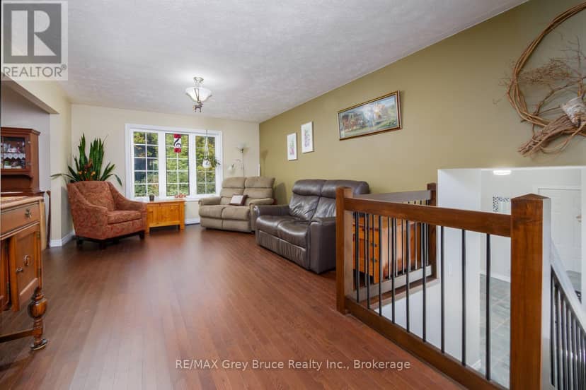 135 North Diagonal, South Bruce Peninsula, photo 7