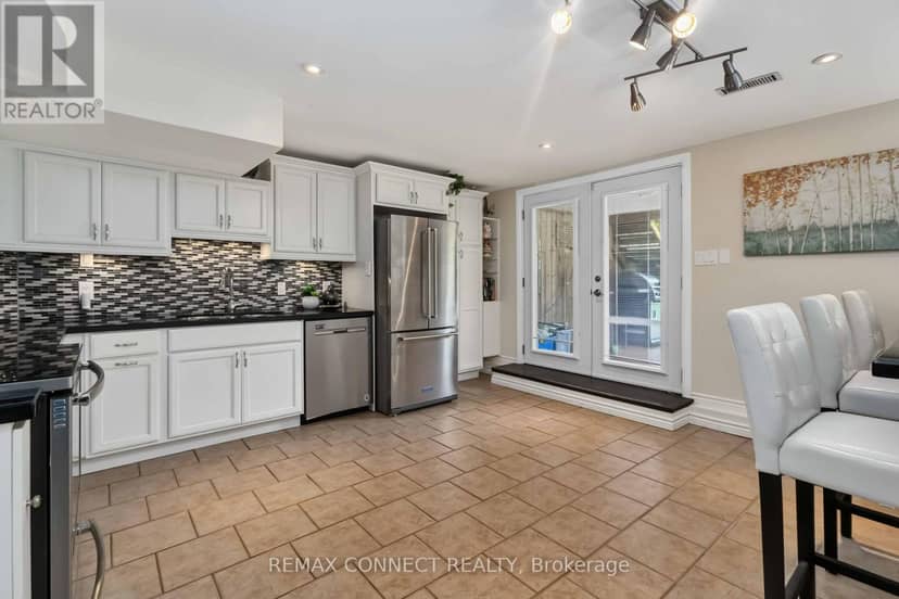 72 Warwick Avenue — photo 34 of 40