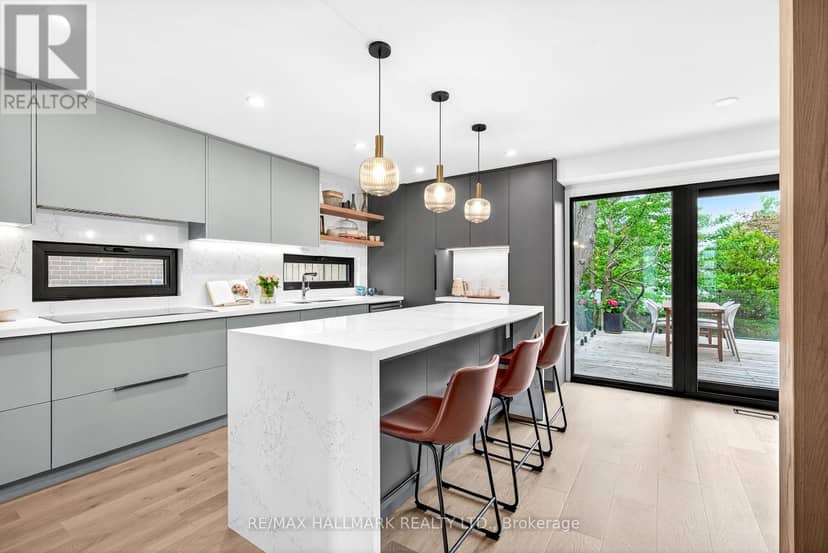 225 Catalina Drive — photo 12 of 40