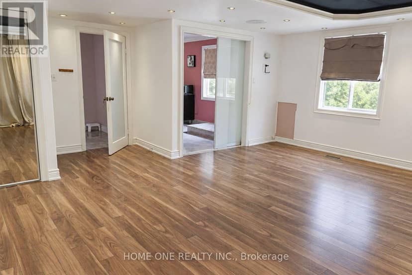 10934 Warden Avenue — photo 11 of 16