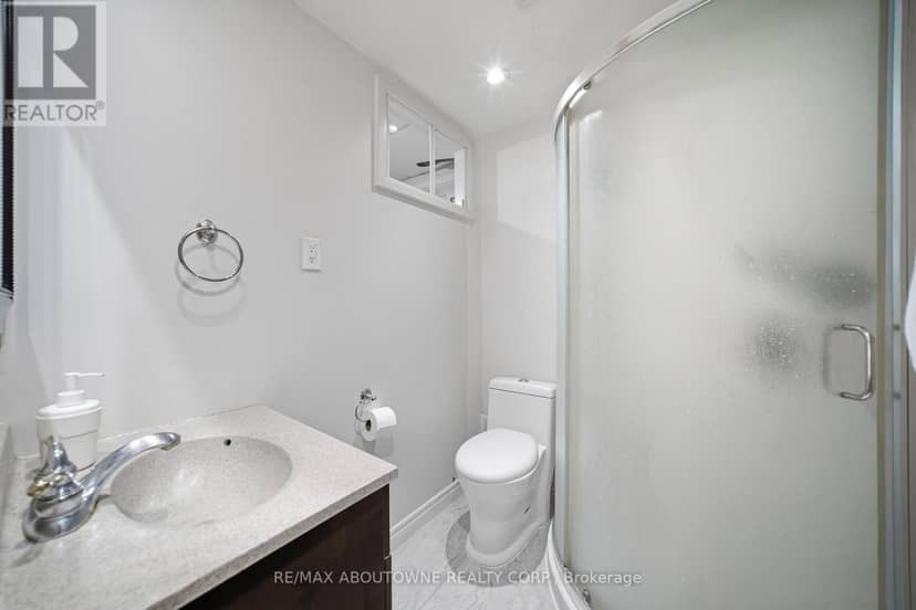 6346 Neuchatel Road — photo 25 of 33