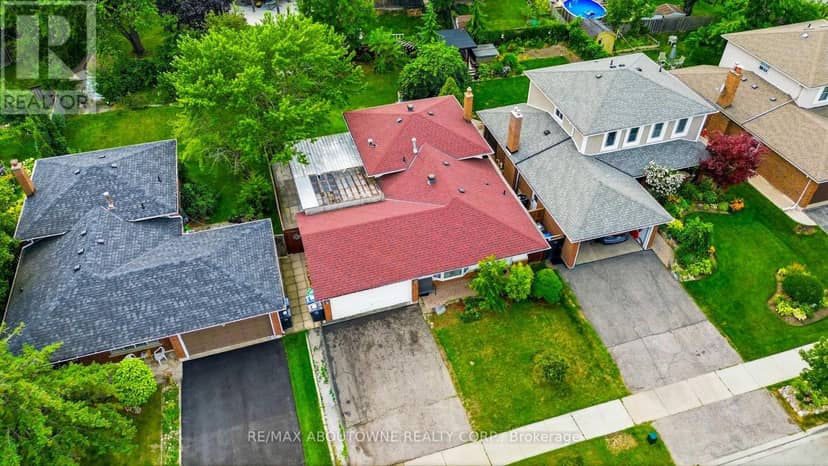 6346 Neuchatel Road — photo 33 of 33