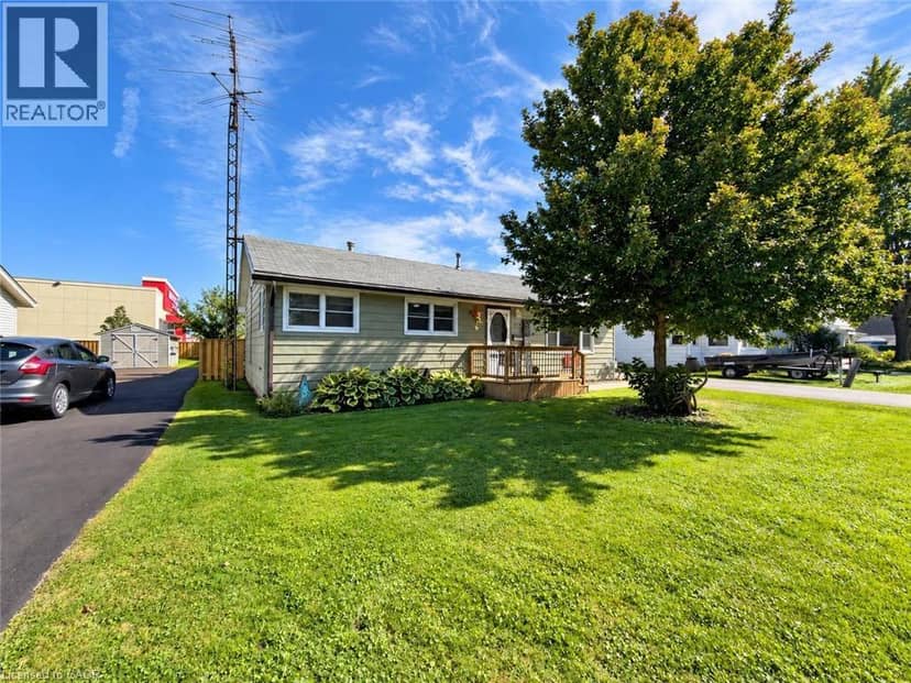 323 BRACE Street, Dunnville