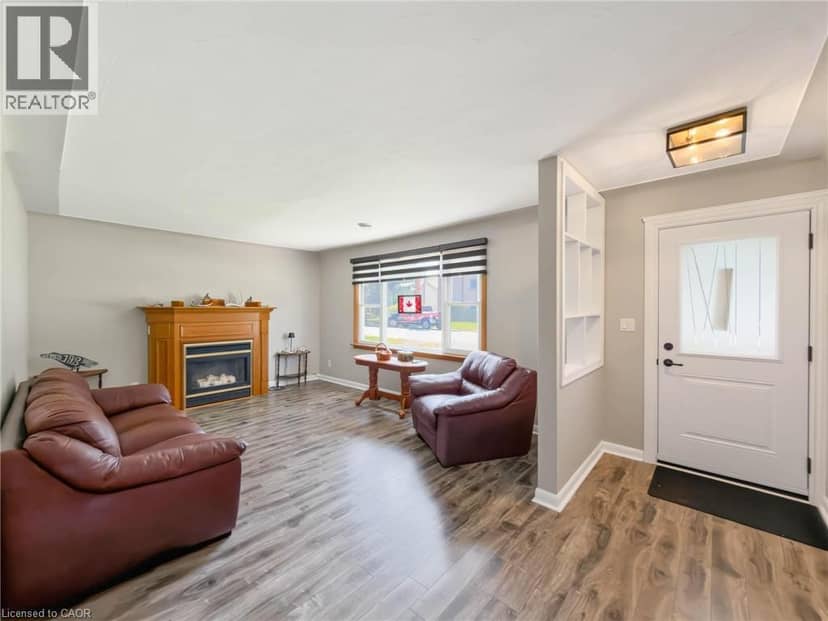 323 BRACE Street — photo 13 of 40