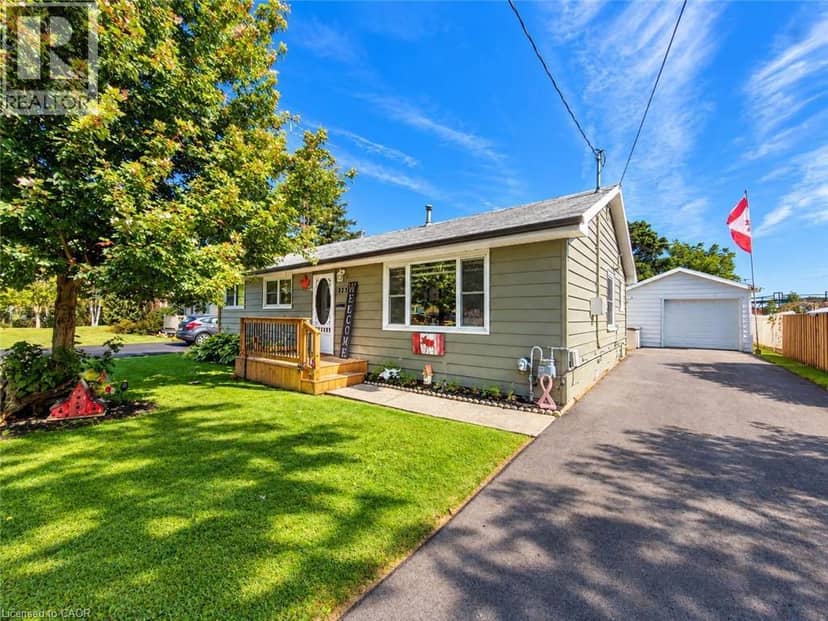 323 BRACE Street, Dunnville, photo 4