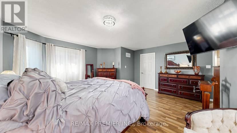 97 Golden Meadow Road — photo 31 of 40