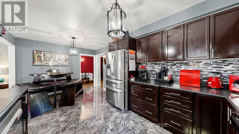 97 Golden Meadow Road — photo 18 of 40