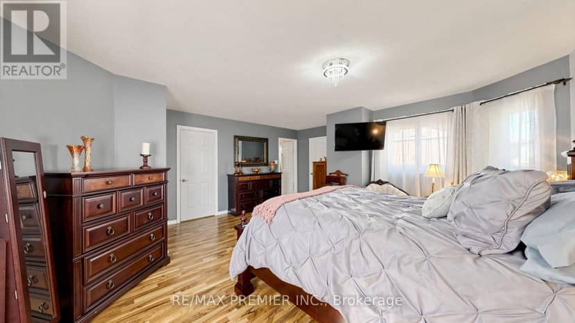 97 Golden Meadow Road — photo 32 of 40