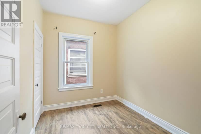 25 Alonzo Street — photo 18 of 40