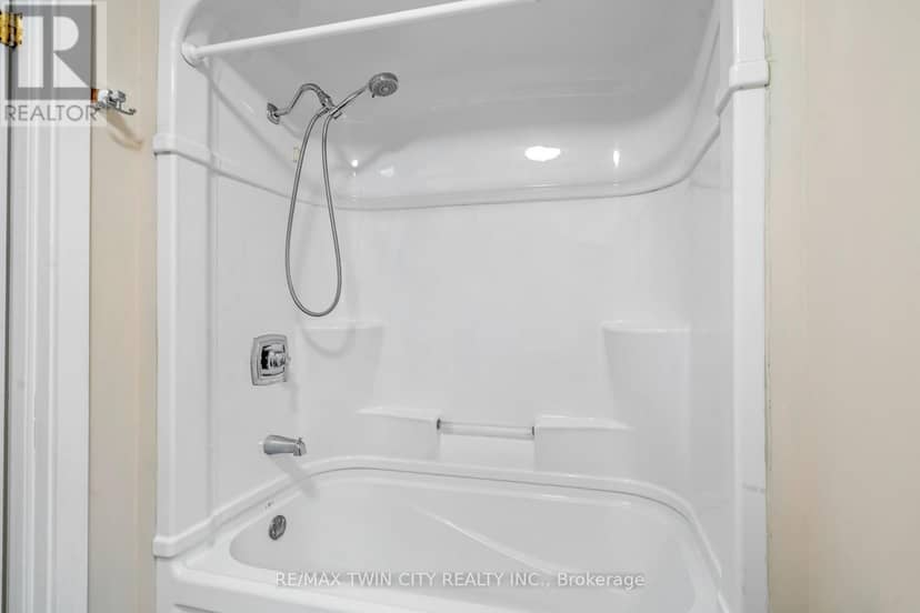 25 Alonzo Street — photo 28 of 40