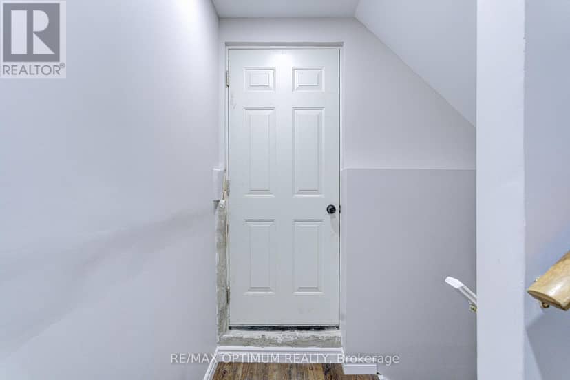 345 Dalhousie Street — photo 29 of 36