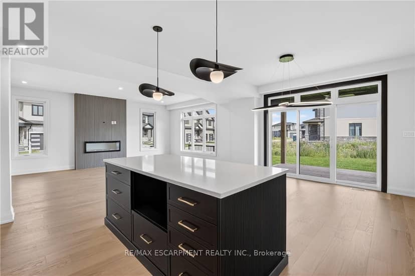 8905 Angie Drive — photo 19 of 40